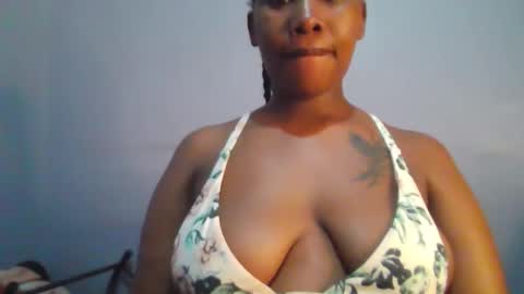 Maggie online show from September 26, 4:16 am