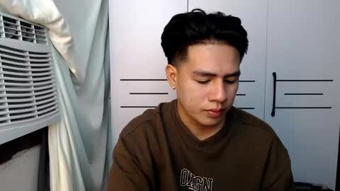 HI I AM JAMESPLEASE LET ME DO SOME HOT SHOWS FOR YOU HERE FOR MY  SCHOOL AND FOR MY FAMILY online show from November 4, 4:44 am