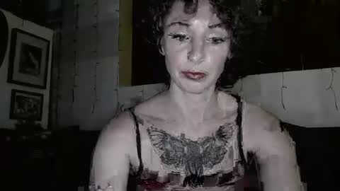 Snapshot of sexnchocolate chatting on February 19, 6:44 am Trixy Rose online show from February 19, 6:44 am