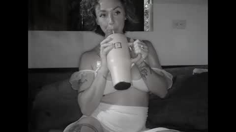 Snapshot of sexnchocolate chatting on September 10, 9:48 pm Trixy Rose online show from September 10, 9:48 pm