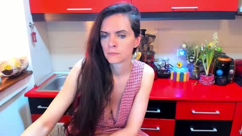 Snapshot of sexqueen1111 chatting on February 10, 5:58 am sexqueen1111 online show from February 10, 5:58 am