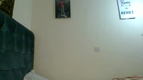 Snapshot of sexsy_sally chatting on December 27, 8:50 pm sexsysally online show from December 27, 8:50 pm