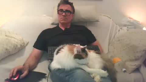 Sexurbation online show from April 5, 7:11 pm