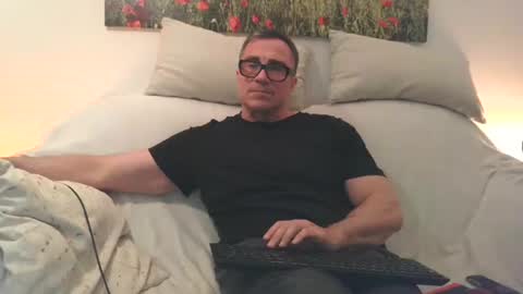 Sexurbation online show from April 14, 8:26 pm