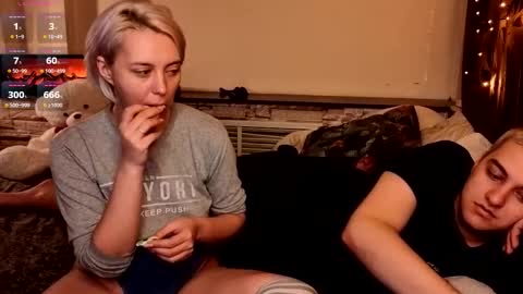 sexvibecouple online show from October 29, 6:42 pm