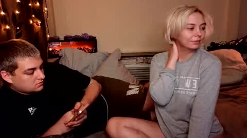 sexvibecouple online show from November 15, 12:19 am