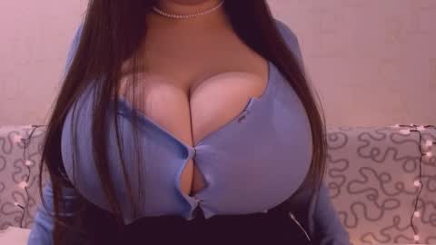 Snapshot of sexxgirlboy chatting on November 9, 3:10 pm Julia online show from November 9, 3:10 pm