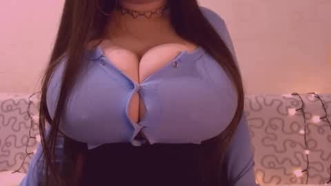 Snapshot of sexxgirlboy chatting on December 21, 11:17 am Julia online show from December 21, 11:17 am