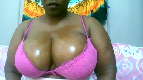 sexxi_ebony online show from February 13, 3:57 am