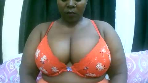 sexxi_ebony online show from May 9, 8:52 am