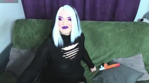 sexxx_queen online show from December 14, 10:47 pm