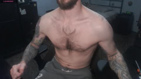 Snapshot of sexxxysiul chatting on December 17, 8:59 pm SiuL online show from December 17, 8:59 pm