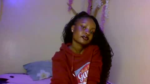 sexxy_daisyy online show from February 27, 9:37 pm