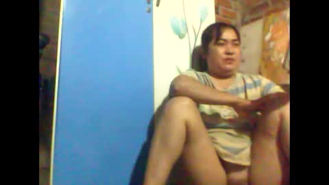 Snapshot of sexxy_love2k chatting on October 6, 2:09 am sexxy_love2k online show from October 6, 2:09 am