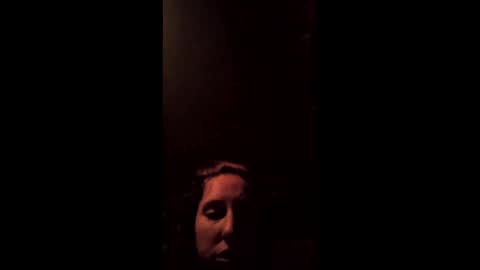 Snapshot of sexxy_see_93 chatting on December 17, 1:22 am sexxy_see_93 online show from December 17, 1:22 am