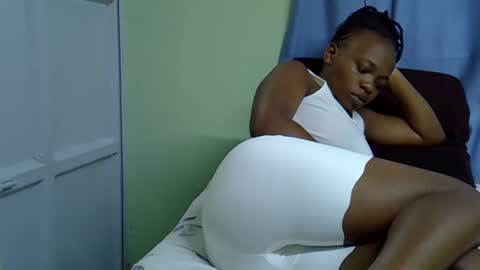 African Queen online show from February 23, 11:40 am