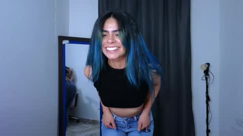 Snapshot of sexxylady__ chatting on October 24, 12:52 am Angie online show from October 24, 12:52 am