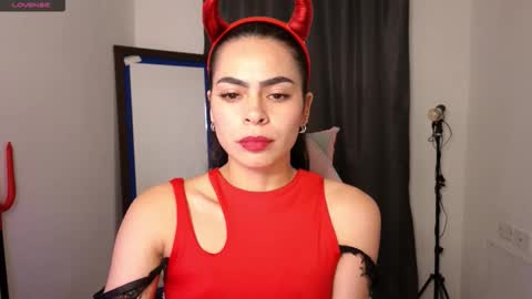 Snapshot of sexxylady__ chatting on October 31, 11:39 pm Angie online show from October 31, 11:39 pm