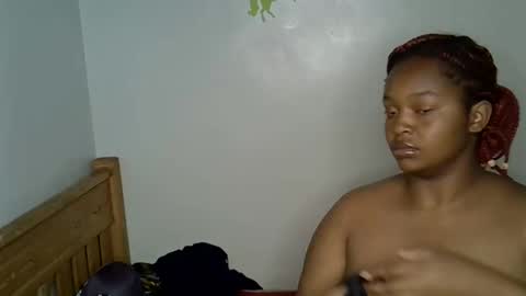 sexxyneil_ online show from October 17, 8:33 pm