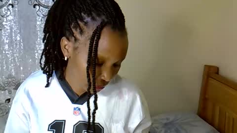 Sexxyqueens online show from October 7, 7:00 pm