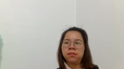 Snapshot of sexy8685 chatting on December 3, 12:18 am sexy8685 online show from December 3, 12:18 am