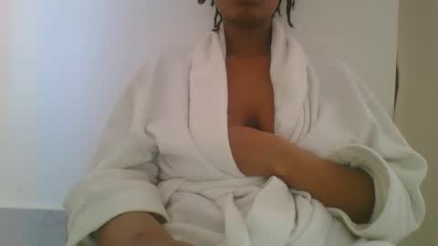 Snapshot of sexy__rhian chatting on December 1, 11:37 am sexy rhian online show from December 1, 11:37 am