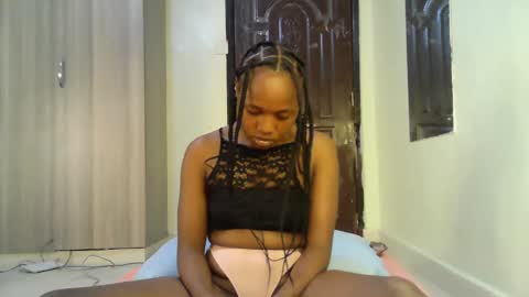 Snapshot of sexy_ariana_2 chatting on January 21, 2:59 pm Ariana online show from January 21, 2:59 pm