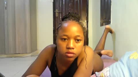 Snapshot of sexy_ariana_2 chatting on February 13, 4:22 am Ariana online show from February 13, 4:22 am