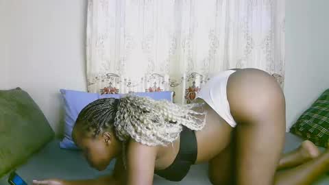 Snapshot of sexy_ariana_2 chatting on March 6, 9:58 am Ariana online show from March 6, 9:58 am