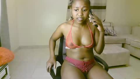 Snapshot of sexy_ariana_2 chatting on March 12, 4:02 pm Ariana online show from March 12, 4:02 pm