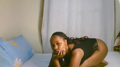 Snapshot of sexy_ariana_2 chatting on October 17, 9:12 am Ariana online show from October 17, 9:12 am