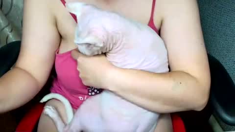 Jessica  Face only in pvt or in snapchat Dont ask more.... online show from October 20, 10:10 pm