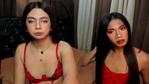 ATASHA AND ASHLEY online show from March 26, 10:10 am