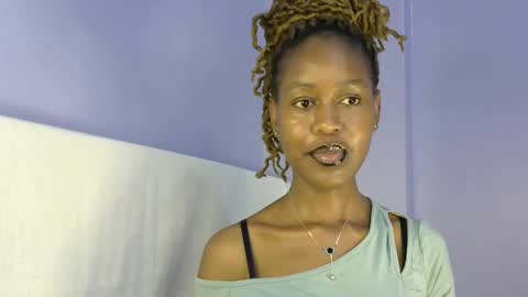 Snapshot of sexy_b7 chatting on September 23, 3:31 am kiki online show from September 23, 3:31 am