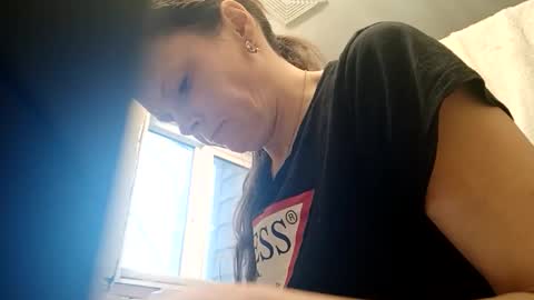 sexy_brunette8826 online show from April 8, 1:16 am