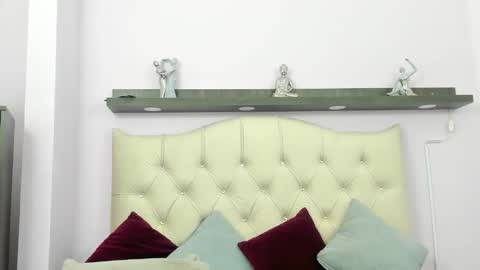 Snapshot of sexy_candy18x chatting on March 2, 7:15 am sexy_candy18x online show from March 2, 7:15 am