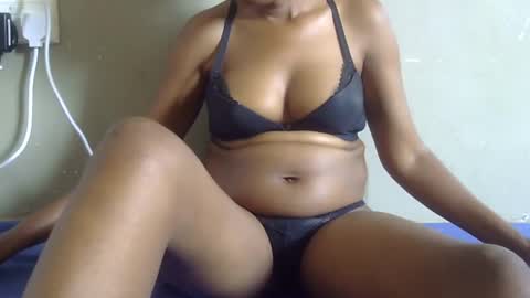 sexy_claude96 online show from January 26, 10:12 am