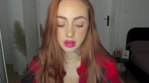 Snapshot of sexy_coralie chatting on November 17, 2:45 pm C o r a l i e online show from November 17, 2:45 pm