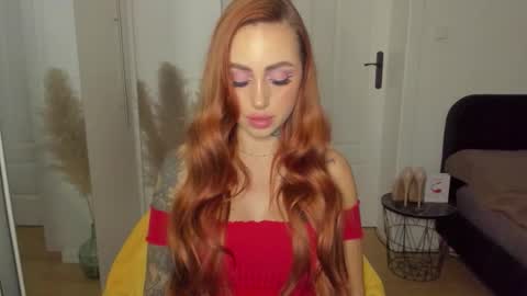 Snapshot of sexy_coralie chatting on November 25, 6:08 pm C o r a l i e online show from November 25, 6:08 pm