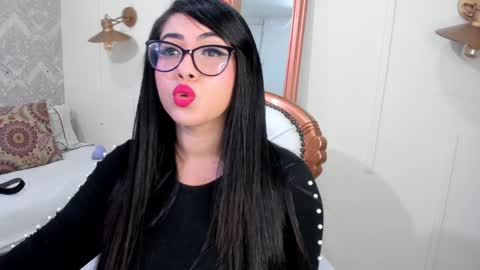 Snapshot of sexy_cristall chatting on January 22, 4:34 am C R I S T A L online show from January 22, 4:34 am