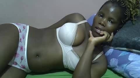 sexy dolly online show from March 2, 7:32 pm