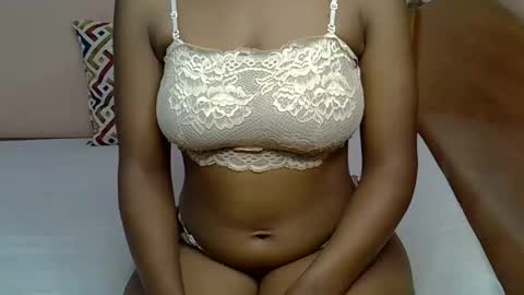 Ellahh online show from February 2, 12:59 pm