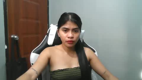 Snapshot of sexy_hot_pussie chatting on February 18, 8:05 am just call me sofia online show from February 18, 8:05 am