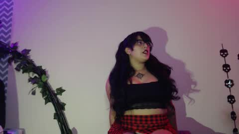    online show from March 11, 3:02 pm