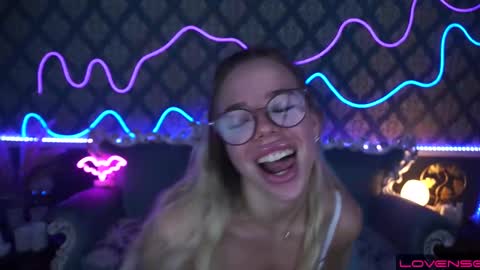 Snapshot of sexy_ira chatting on January 29, 7:15 am Ira online show from January 29, 7:15 am