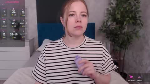 Jennifer online show from February 14, 8:22 am