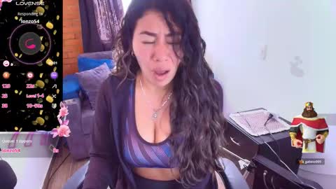 laura  online show from February 17, 3:29 pm