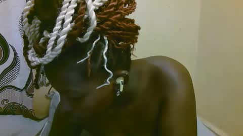 Snapshot of sexy_latasha chatting on September 21, 7:15 pm sexy_latasha online show from September 21, 7:15 pm