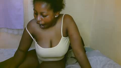 Snapshot of sexy_latasha chatting on November 29, 7:55 am sexy_latasha online show from November 29, 7:55 am