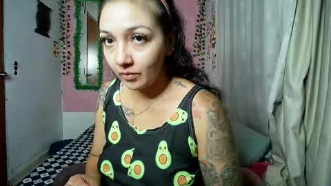 sexy lolas online show from October 10, 1:04 am